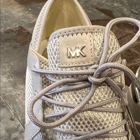 Michael Kors | Liv Trainer Sneakers - Picture 4 of 16